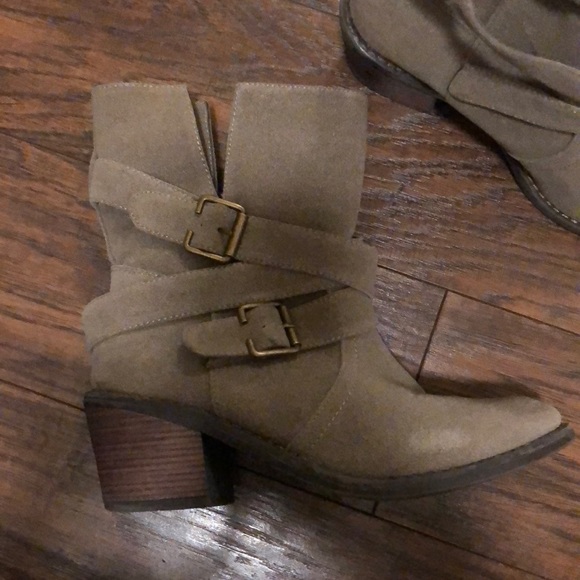 Cathy Jean boots size 8 - Picture 2 of 3